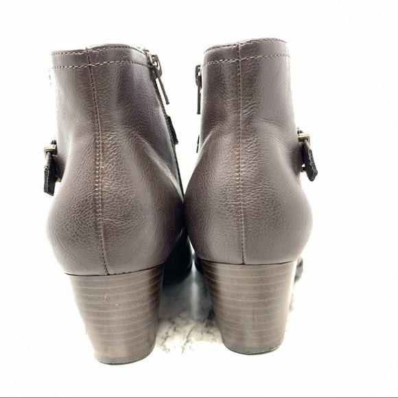 Baretraps Ruby ruched vegan leather brown bootie 7 classic neutral comfy - Picture 5 of 11